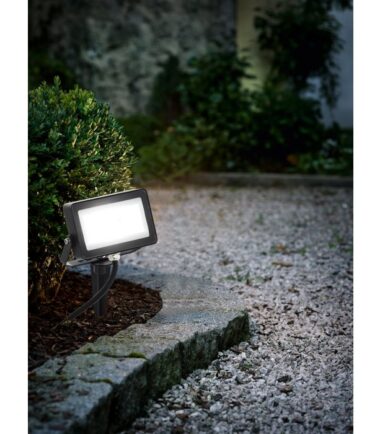 5b110936bfda18.24383760_120_0001