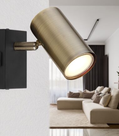 Luxury,Living,Room,With,Big,Beige,Corner,Sofa,And,Wooden