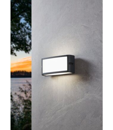 61c47161bf5092.08823264-120-0001